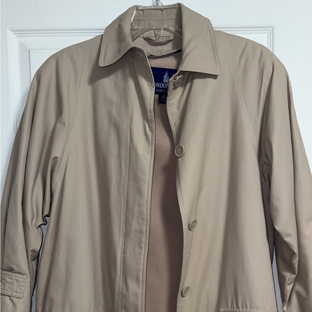 London Fog Women’s short trench coat